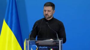 Zelenskyy: Ucrânia procura comprar armas adicionais e sistemas de defesa aérea item-thumbnail