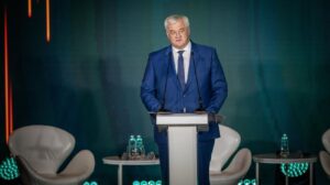 O ministro das Relações Exteriores da Ucrânia descreve a principal prioridade de Kiev após a reunião de Trump-Putin item-thumbnail