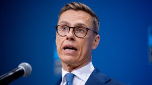 Presidente finlandês acredita no poder de Trump de forçar a Rússia a paz item-thumbnail