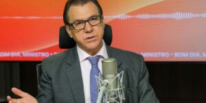 Marinho defende mobilização popular como pressão contra escala 6 por 1 item-thumbnail