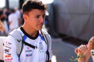 Isack Hadjar Slams Carlos Sainz após um confronto italiano de qualificação para GP em Monza item-thumbnail