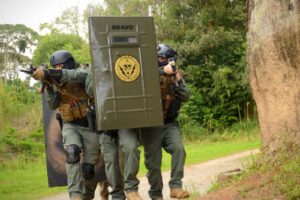 Negociações, resgates e operações de alto risco: grupo Tigre completa 35 anos item-thumbnail