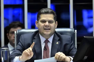 Alcolumbre defende prazo acelerado para sabatina de Messias, indicado ao STF item-thumbnail