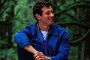 Callum Turner sobe nas tabelas de rumores de títulos item-thumbnail