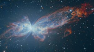 Impressionante borboleta cósmica com ‘asas’ brilhantes arrebatada a 3.800 anos-luz de distância item-thumbnail