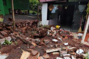 Granizo de 100g e ventos de 95 km/h: Defesa Civil prepara ajuda a municípios afetados item-thumbnail