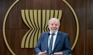 Veja avaliação do governo Lula por gênero, renda, raça e região do país, segundo pesquisa item-thumbnail