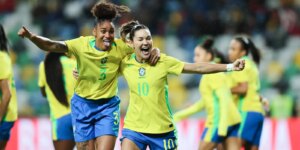 Seleção feminina fecha 2025 com goleada de 5 a 0 sobre Portugal item-thumbnail