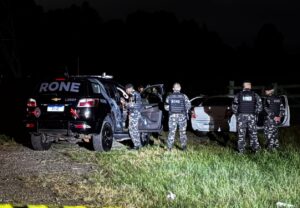 Quadrilha é neutralizada pela RONE após invasão a condomínio de alto padrão em Porto Alegre; criminosos eram de São Paulo e especializados em invadir condomínios item-thumbnail