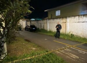 Jovem é executado a tiros em São José dos Pinhais item-thumbnail