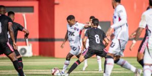 Vitória e Atlético-BA abrem Campeonato Baiano com empate sem gols item-thumbnail