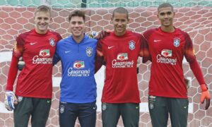 Paraná Clube contrata goleiro que jogou Mundial Sub-17 item-thumbnail