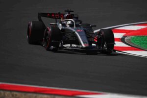 Chefe da Audi chama Max Verstappen após reclamações do GP da China item-thumbnail