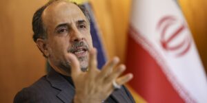 Embaixador do Irã: EUA evitam acordo e Trump se acha “rei do mundo” item-thumbnail